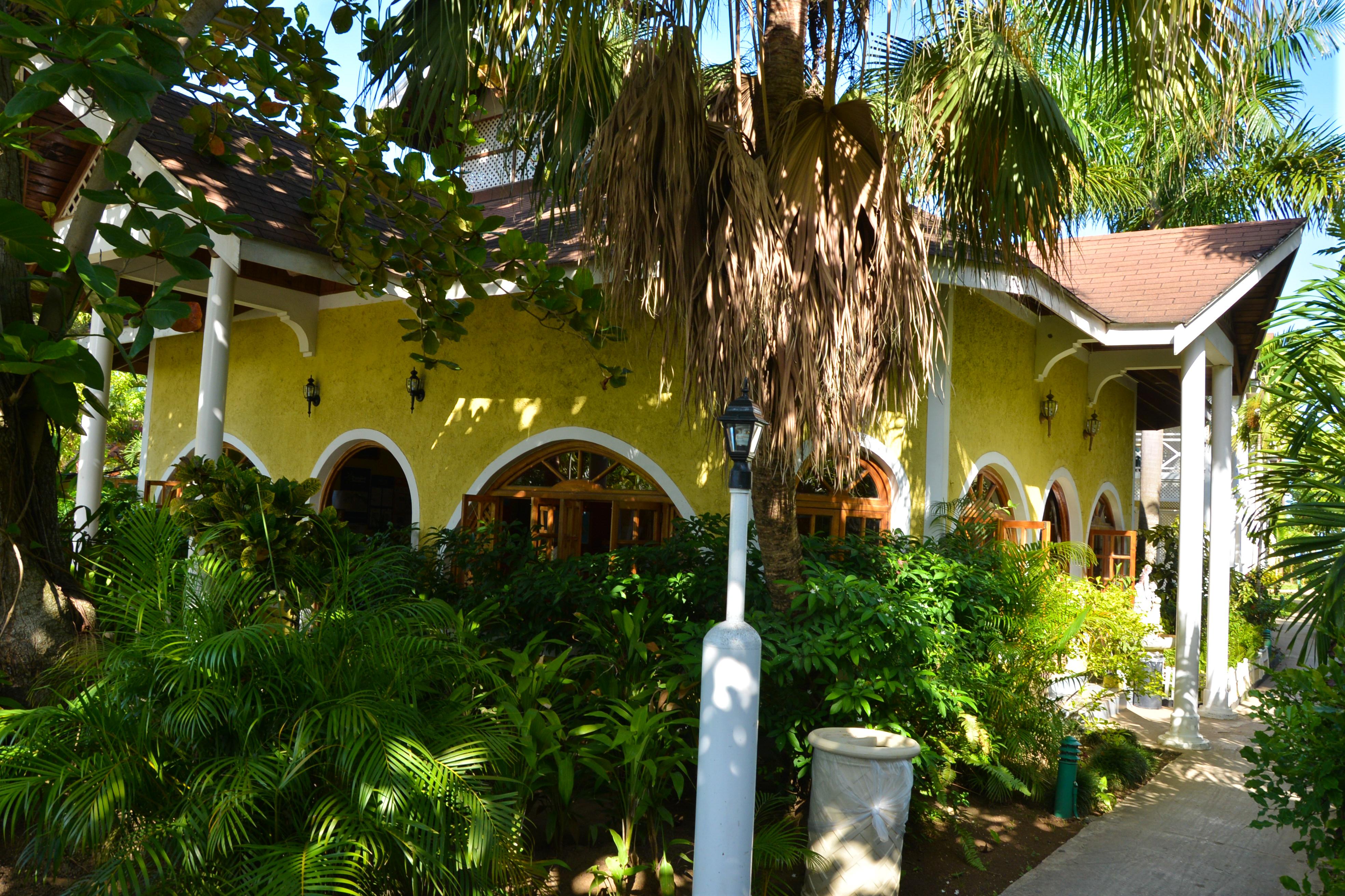 Merrils Beach Resort II เนกริล ภายนอก รูปภาพ
