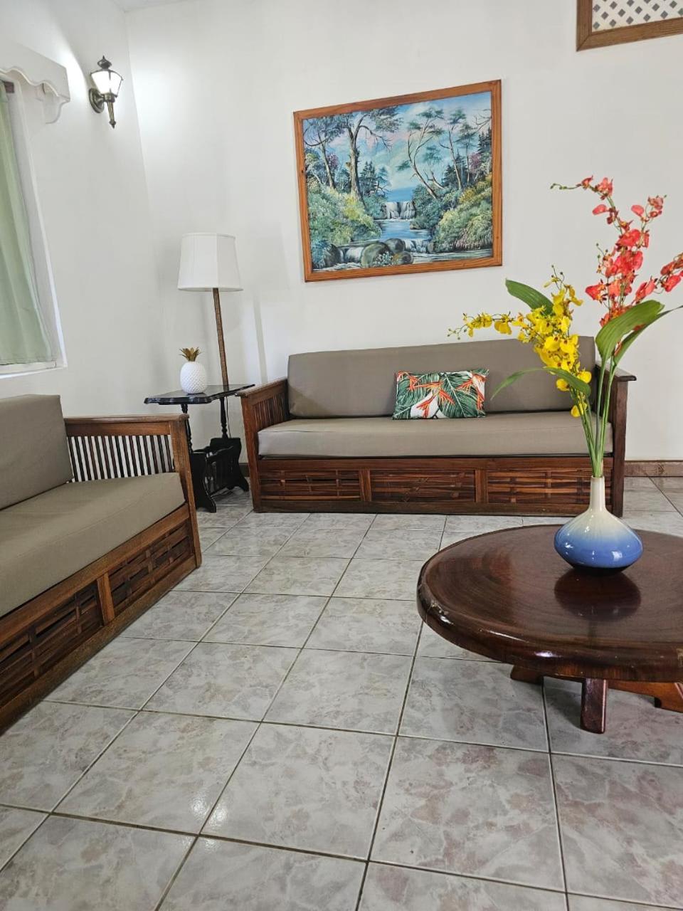 Merrils Beach Resort II เนกริล ภายนอก รูปภาพ