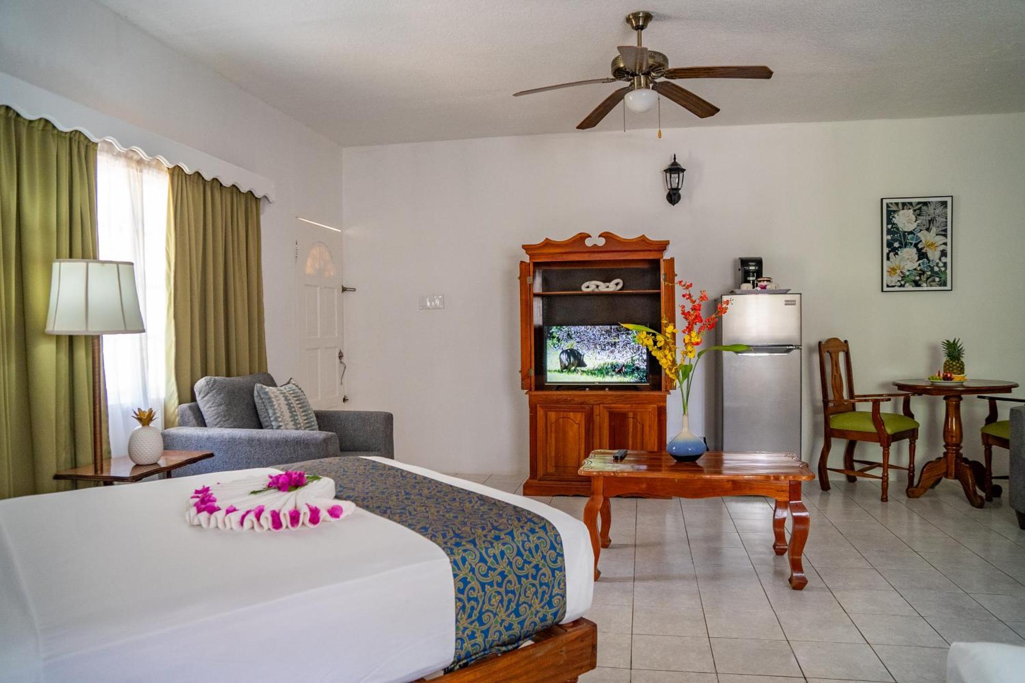 Merrils Beach Resort II เนกริล ภายนอก รูปภาพ