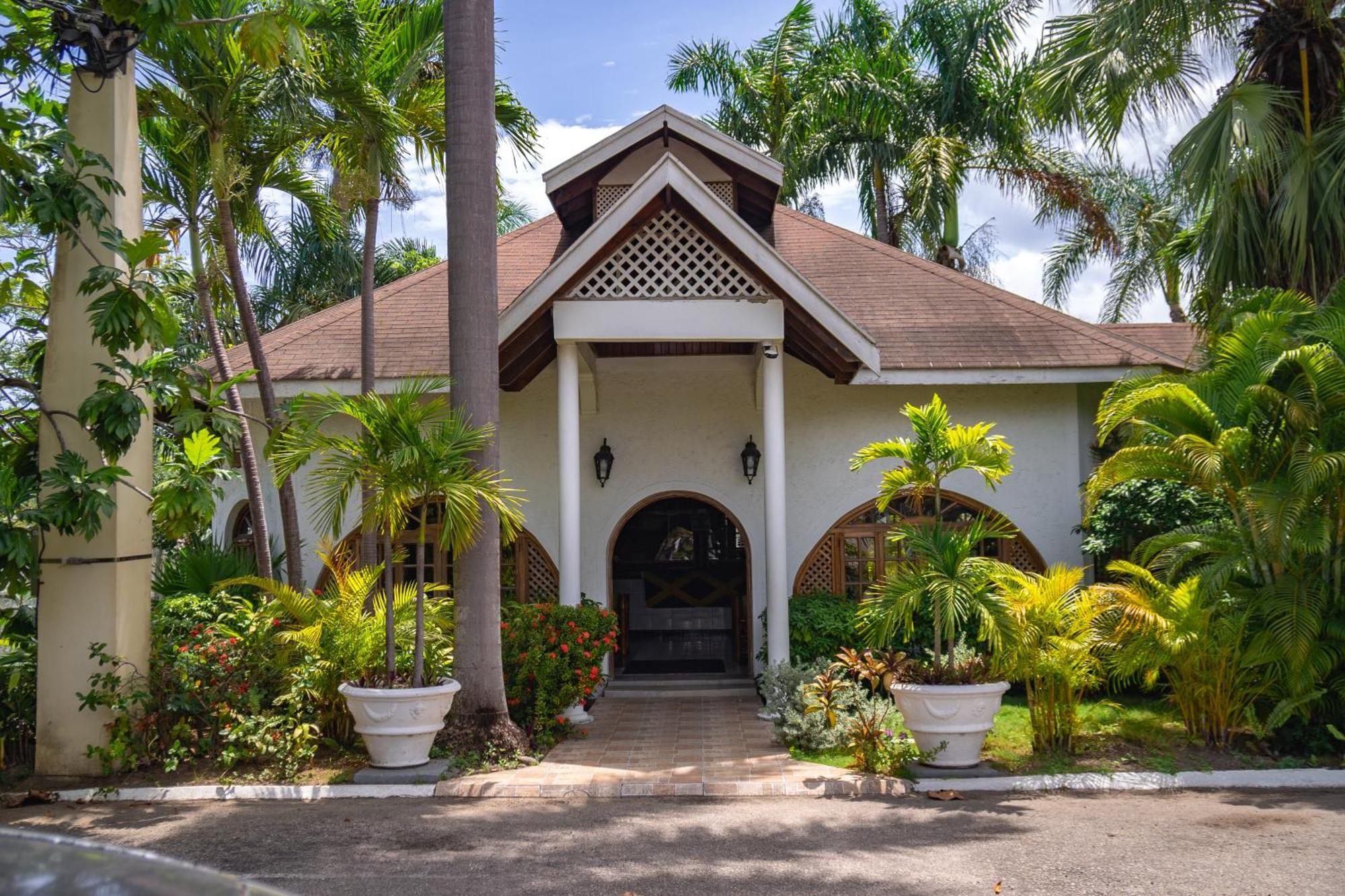 Merrils Beach Resort II เนกริล ภายนอก รูปภาพ