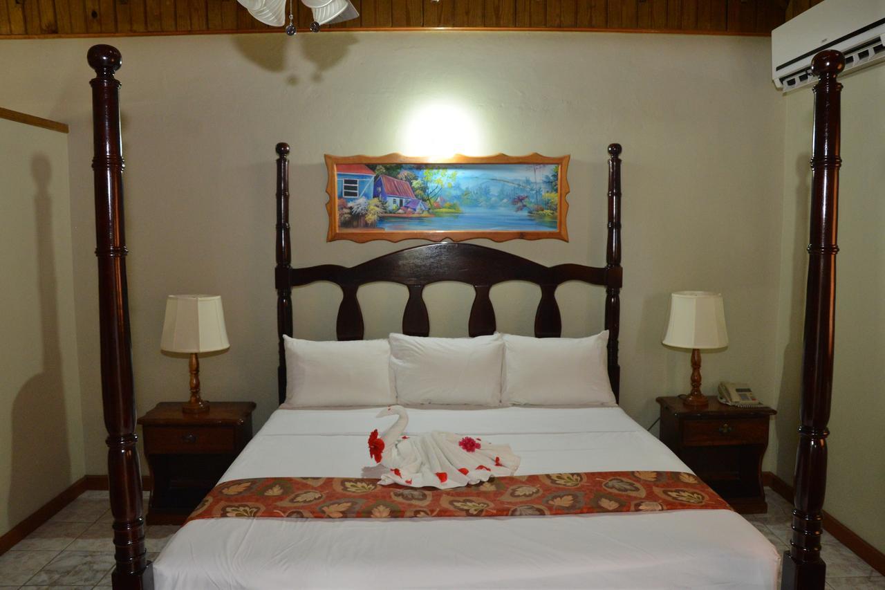 Merrils Beach Resort II เนกริล ภายนอก รูปภาพ
