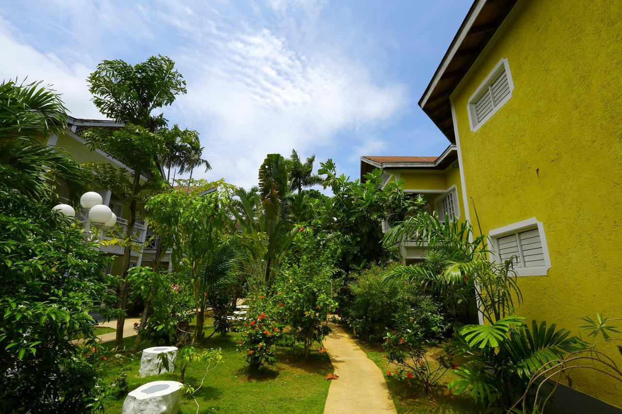 Merrils Beach Resort II เนกริล ภายนอก รูปภาพ